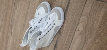 Esprit sneakers maat 37 beschikbaar voor biedingen