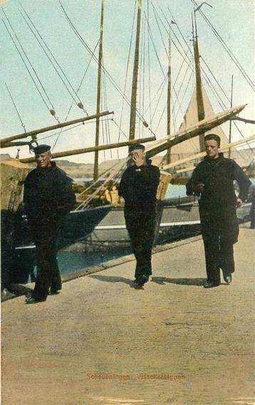 (381-040-037) Scheveningen Visscherstypen beschikbaar voor biedingen