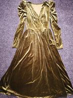 Prachtige mos groene velvet jurk maat 36 38 rekbaar zgan, Carnaval, Ophalen of Verzenden, Kleding, Maat 36 (S)