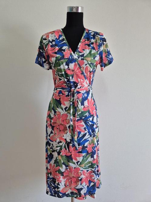 J410 - Zomerse overslagjurk maat S valt als M (1), Kleding | Dames, Jurken, Zo goed als nieuw, Maat 38/40 (M), Onder de knie, Ophalen of Verzenden