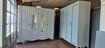 Kledingkasten, slaapkamerkasten garderobe brocante kasten beschikbaar voor biedingen