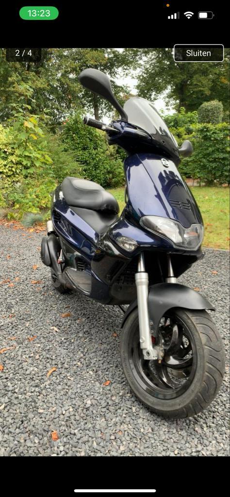 Gilera runner 70cc, Fietsen en Brommers, Scooters | Piaggio, Zo goed als nieuw, Overige modellen, Tweetakt, Ophalen