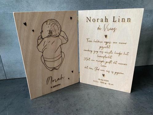Geboortekaartje gegraveerd en gesneden in hout, Kinderen en Baby's, Kraamcadeaus en Geboorteborden, Nieuw, Kraamcadeau, Ophalen of Verzenden