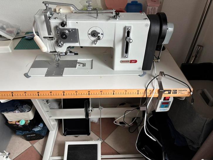Mauser 267 industrie naaimachine, Hobby en Vrije tijd, Naaimachines en Toebehoren, Zo goed als nieuw, Naaimachine, Overige merken