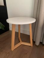 Bijzettafel wit, Huis en Inrichting, Tafels | Bijzettafels, Minder dan 55 cm, Rond, Zo goed als nieuw, Ophalen