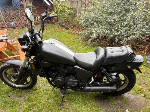 Honda Magna uit 1986 750cc SCHADE, zie omschrijving, Motoren, Motoren | Honda, Particulier, Chopper, 4 cilinders, Ophalen