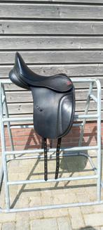 Kent en Masters zadel en wintec veelzijdigheid 16,5 inch, Dieren en Toebehoren, Paarden en Pony's | Zadels, Ophalen of Verzenden