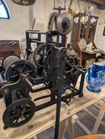 Antiek toren uurwerk €950, Ophalen