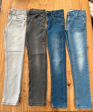 Jongens jeans maat 140.   8x beschikbaar voor biedingen