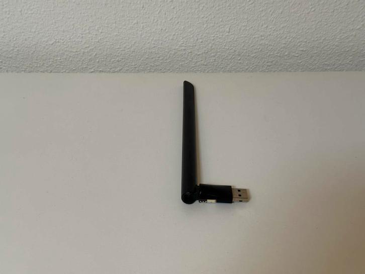 D-Link DWA-127 Draadloze USB WiFi Adapter, Computers en Software, WiFi-versterkers, Zo goed als nieuw, Ophalen of Verzenden