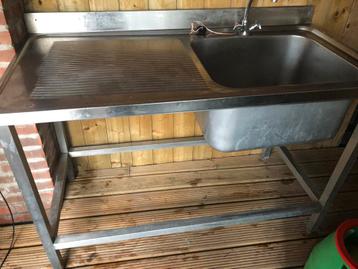 RVS spoelkeuken beschikbaar voor biedingen