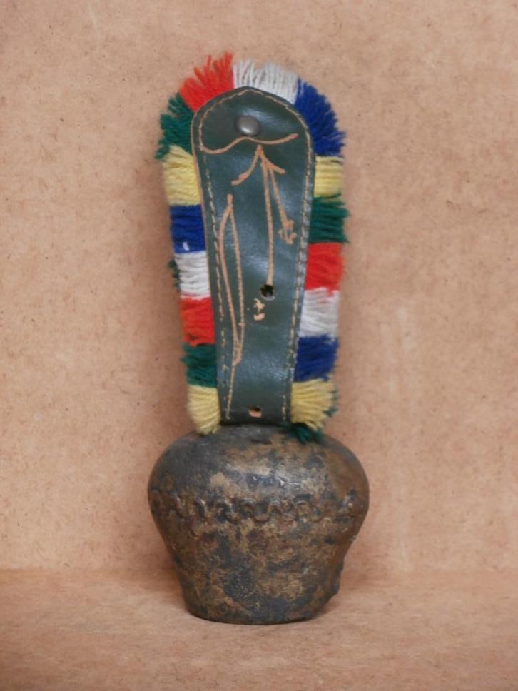 Mini koe belletje met lint decoratie koebel geiten bel klein, Antiek en Kunst, Curiosa en Brocante, Ophalen of Verzenden