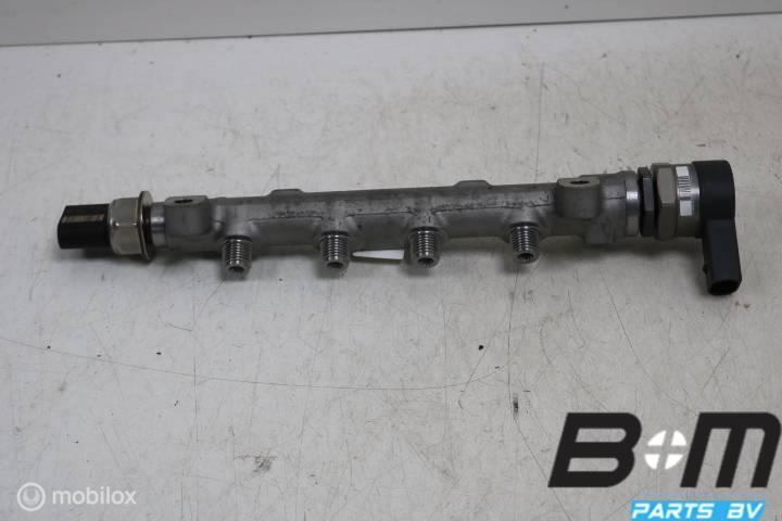 Brandstofrail VW Sportsvan 1.6 TDI CRK 057130764AB, Auto-onderdelen, Brandstofsystemen, Gebruikt