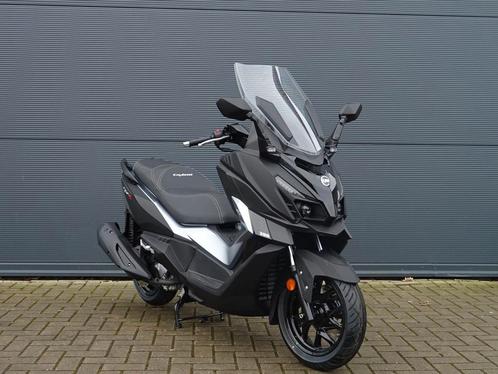 SYM CRUISYM 300 (bj 2024), Motoren, Motoren | Overige merken, Bedrijf, Scooter, 12 t/m 35 kW