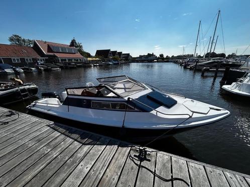 Snelle motorboot 70PK incl stallingstrailer, Watersport en Boten, Motorboten en Motorjachten, Gebruikt, Polyester, Tot 6 meter