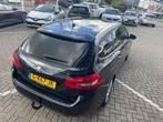 Peugeot 308 SW 1.2 PureTech Blue Lease Executive / panoramad, Voorwielaandrijving, Stof, Gebruikt, 1199 cc