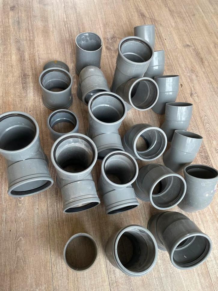 Riol assortiment - Diverse PVC fittingen, Doe-het-zelf en Verbouw, Buizen en Afvoer, Gebruikt, Bochten, Pvc, Minder dan 2 meter