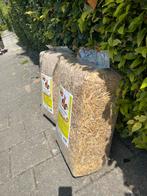 Twee nieuwe pakken stro à 4 kg, Dieren en Toebehoren, Dierenvoeding, Ophalen of Verzenden