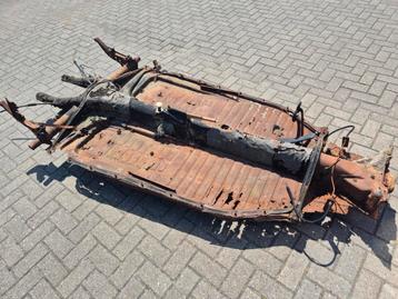 Chassis kever ovaal Jun 1954 en vooras beschikbaar voor biedingen