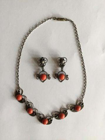 Retro Sieraden Set ( in Hilversum) beschikbaar voor biedingen