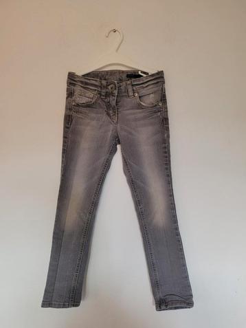 Mooie, grijze skinny stretch spijkerbroek Benetton maat 122 beschikbaar voor biedingen