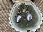 PRACHTIGE 925 ZILVER OORHANGERS MET WITTE STENEN, Sieraden, Tassen en Uiterlijk, Antieke sieraden, Verzenden, Zilver, Oorbellen