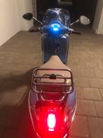 Vespa primavera snor 2014 model, Fietsen en Brommers, Ophalen, Gebruikt, Overige modellen, Benzine