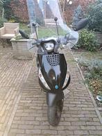Piaggio zip, Fietsen en Brommers, Scooters | Piaggio, Ophalen of Verzenden, Zo goed als nieuw, Benzine, Zip