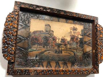 Antiek brocante dienblad; Franse pyrogravure. Hout en glas. beschikbaar voor biedingen