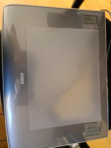  Intuos PTZ-930 Tekentablet beschikbaar voor biedingen