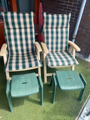 2 verstelbare Hartman stoelen met kussens en voetenbank beschikbaar voor biedingen