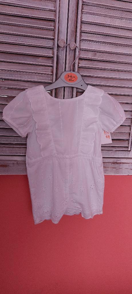 Nieuwe playsuit in broderie (3-6 maanden), Kinderen en Baby's, Babykleding | Maat 68, Nieuw, Meisje, Pakje, Ophalen of Verzenden