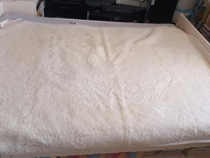 merino wollen effen onderdeken deken.  2p 202-137cm Munosam, Huis en Inrichting, Slaapkamer | Beddengoed, Zo goed als nieuw, Deken of Dekbed