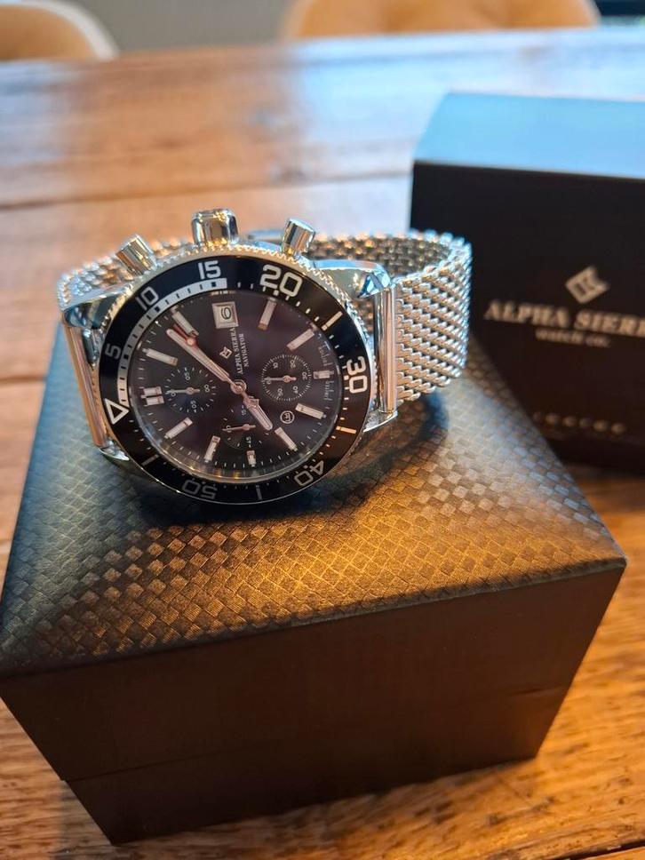 Alpha sierra navigator herenhorloge, Sieraden, Tassen en Uiterlijk, Horloges | Heren, Zo goed als nieuw, Overige merken, Staal