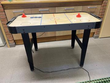 Air hockey tafel beschikbaar voor biedingen