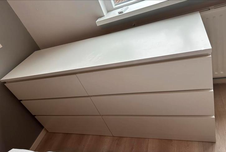 IKEA Malm ladekast - goede staat, kleine beschadiging, Huis en Inrichting, Kasten | Dressoirs, Gebruikt, 100 tot 150 cm, 25 tot 50 cm