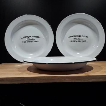 Emaille wit bord met tekst beschikbaar voor biedingen