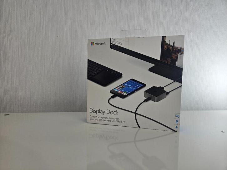 Microsoft Display Dock HD-500 USB C dock Samsung Dex, Computers en Software, Dockingstations, Zo goed als nieuw, USB-hub, Laptop