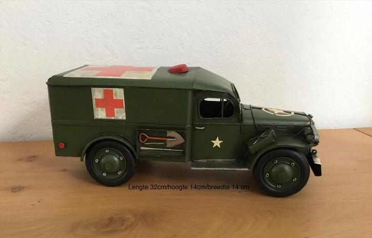 Vintage Metalen dodge Ambulance Model - Decoratief, Hobby en Vrije tijd, Modelbouw | Auto's en Voertuigen, Nieuw, Auto, Groter dan 1:32