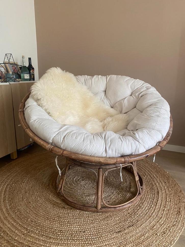 Papasan lounge stoel rotan met kussen crème, Huis en Inrichting, Fauteuils, Zo goed als nieuw, Riet of Rotan, 100 tot 125 cm, 100 tot 125 cm
