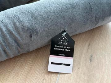 Nieuwe, lange deurstoppers beschikbaar voor biedingen