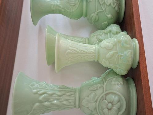 opaline vaas, Huis en Inrichting, Woonaccessoires | Vazen, Zo goed als nieuw, Overige kleuren, Minder dan 50 cm, Aardewerk of Porselein
