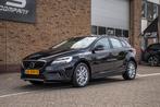 Volvo V40 Cross Country 2.0 T3 Momentum, NAP, DigiDash, 65 €/maand, Stof, Gebruikt, 4 cilinders