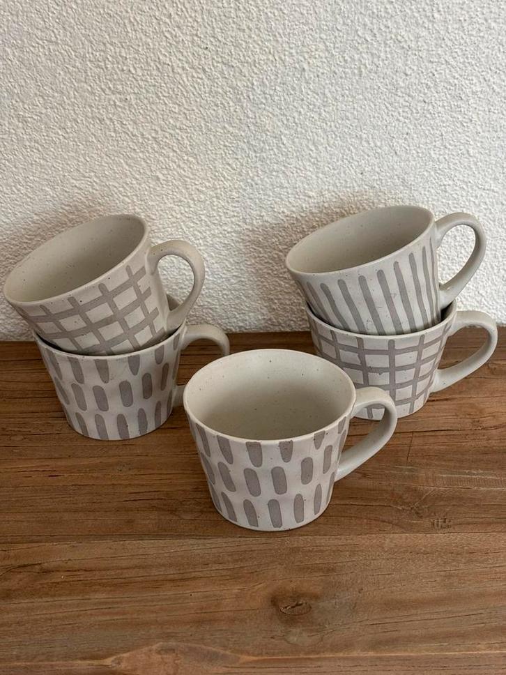 5 XL Mokken, Huis en Inrichting, Keuken | Servies, Zo goed als nieuw, Kop(pen) en/of Schotel(s), Overige stijlen, Aardewerk, Ophalen of Verzenden