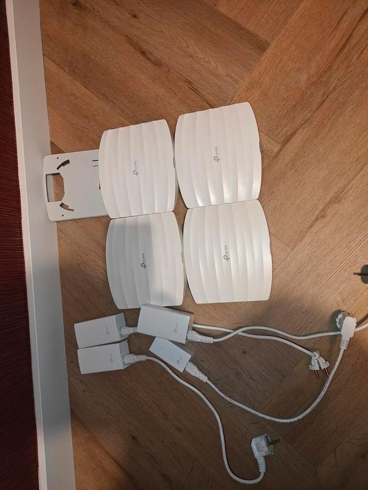 TP-Link EAP245 & EAP225 Access Points - Set van 4!, Computers en Software, Accesspoints, Gebruikt, Ophalen of Verzenden