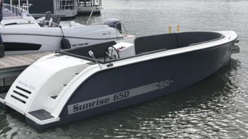 Sunrise 650 Tender met 20 PK BBM en Cabriokap vaarklaar beschikbaar voor biedingen