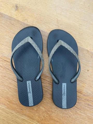 Ipanema zilver slippers teenslippers maat 31 beschikbaar voor biedingen