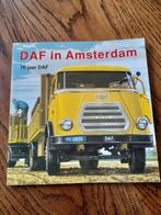 DAF in Amsterdam, 70 jaar DAF, Boeken, Vervoer en Transport, Vrachtwagen, Ophalen of Verzenden, Zo goed als nieuw