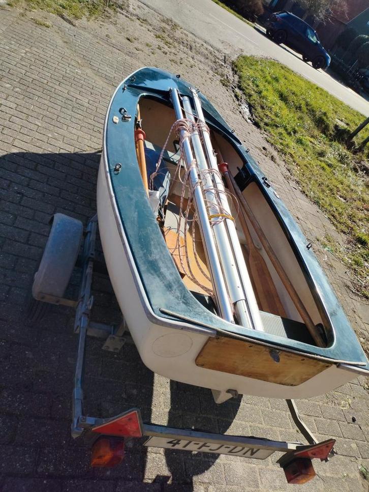 Nette open zeilboot - middenlandsezee Jol. Inc trailer., Watersport en Boten, Open zeilboten, Gebruikt, Overige typen, 3 tot 6 meter