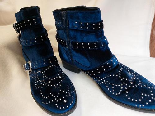 Kobaltblauw enkellaarsjes maat 41.Met riempjes en sierbitjes, Kleding | Dames, Schoenen, Zo goed als nieuw, Lage of Enkellaarzen